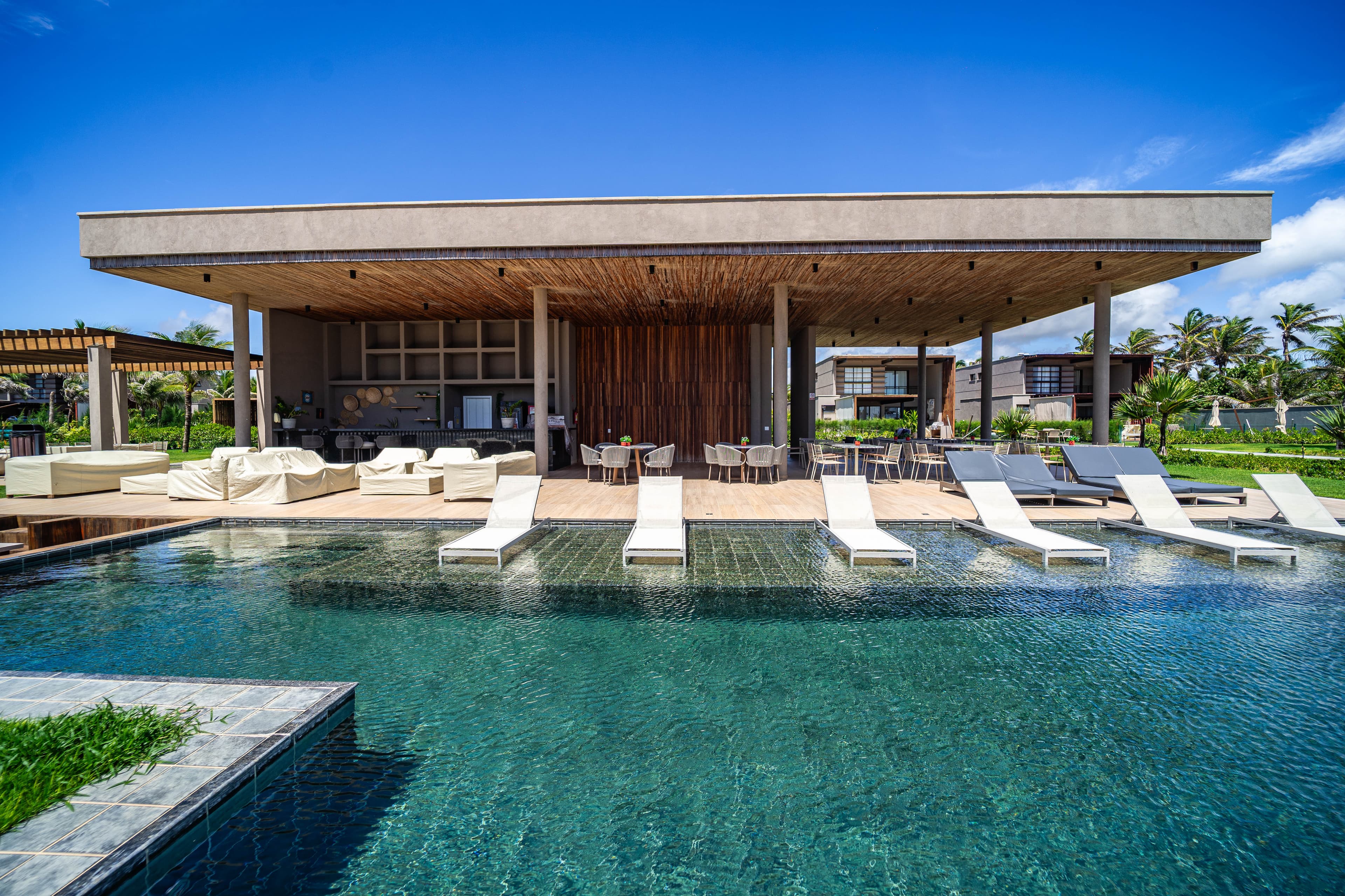 Apartamento de Luxo à Beira-Mar em Flecheiras, Trairi-CE | 5 Suítes