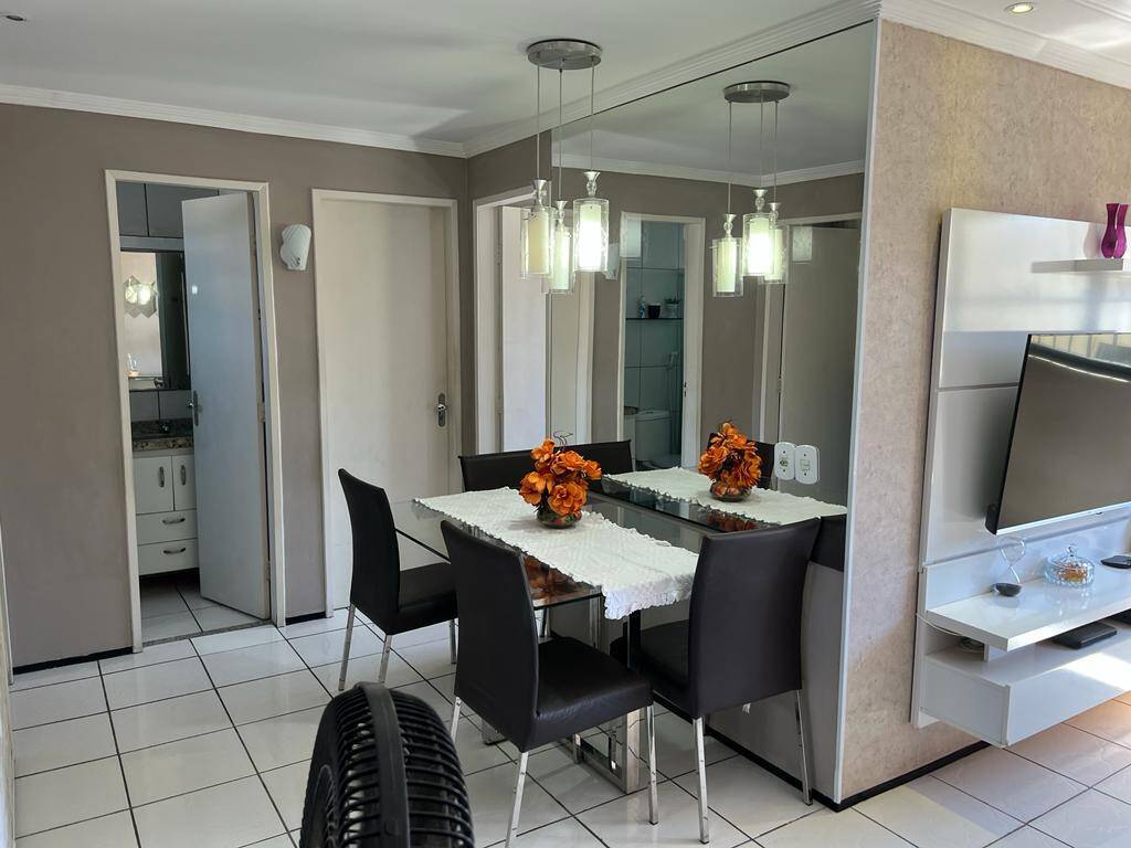 Apartamento à venda com 3 quartos, 68m² - Foto 2
