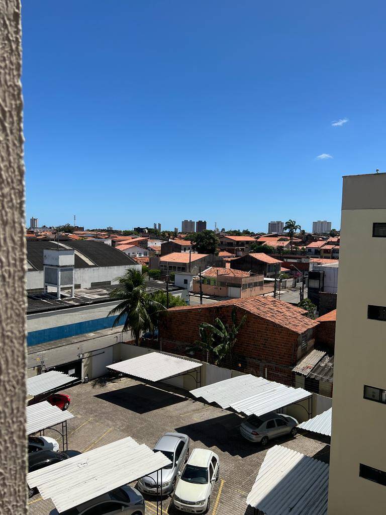 Apartamento à venda com 3 quartos, 68m² - Foto 4
