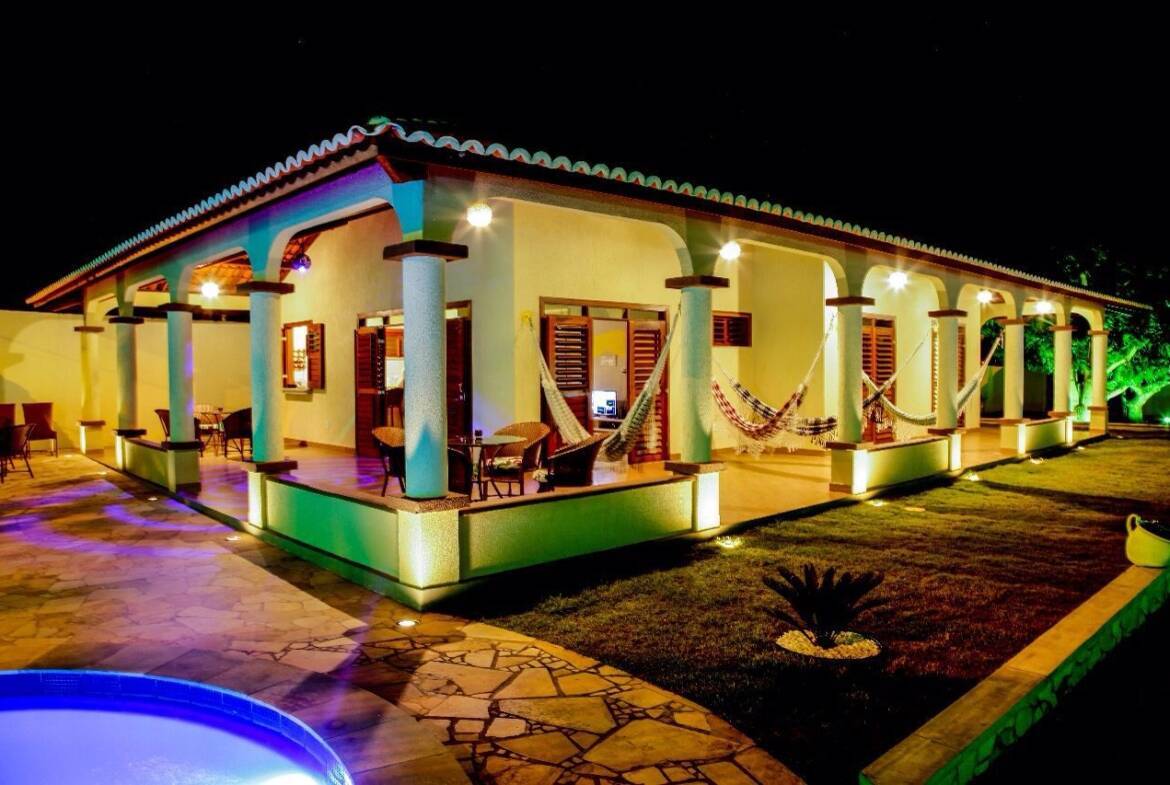 Casa à venda com 7 quartos, 400m² - Foto 4