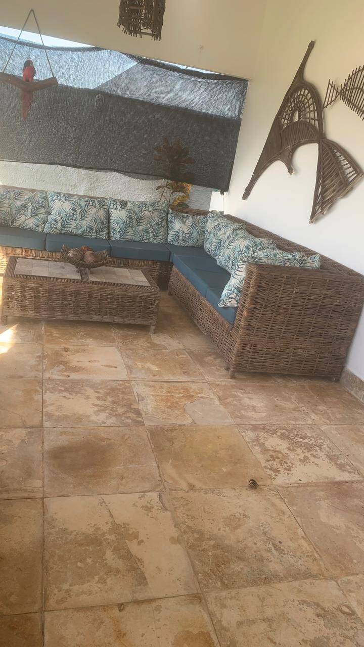 Casa à venda com 3 quartos, 200m² - Foto 11