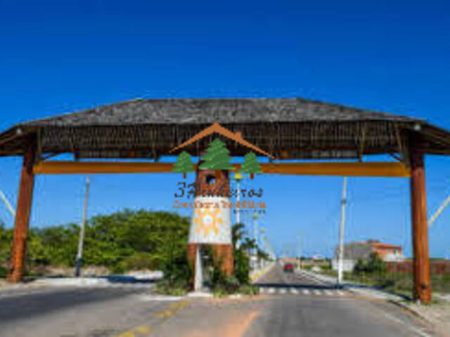 #647 - Casa para Venda em Fortim - CE - 1